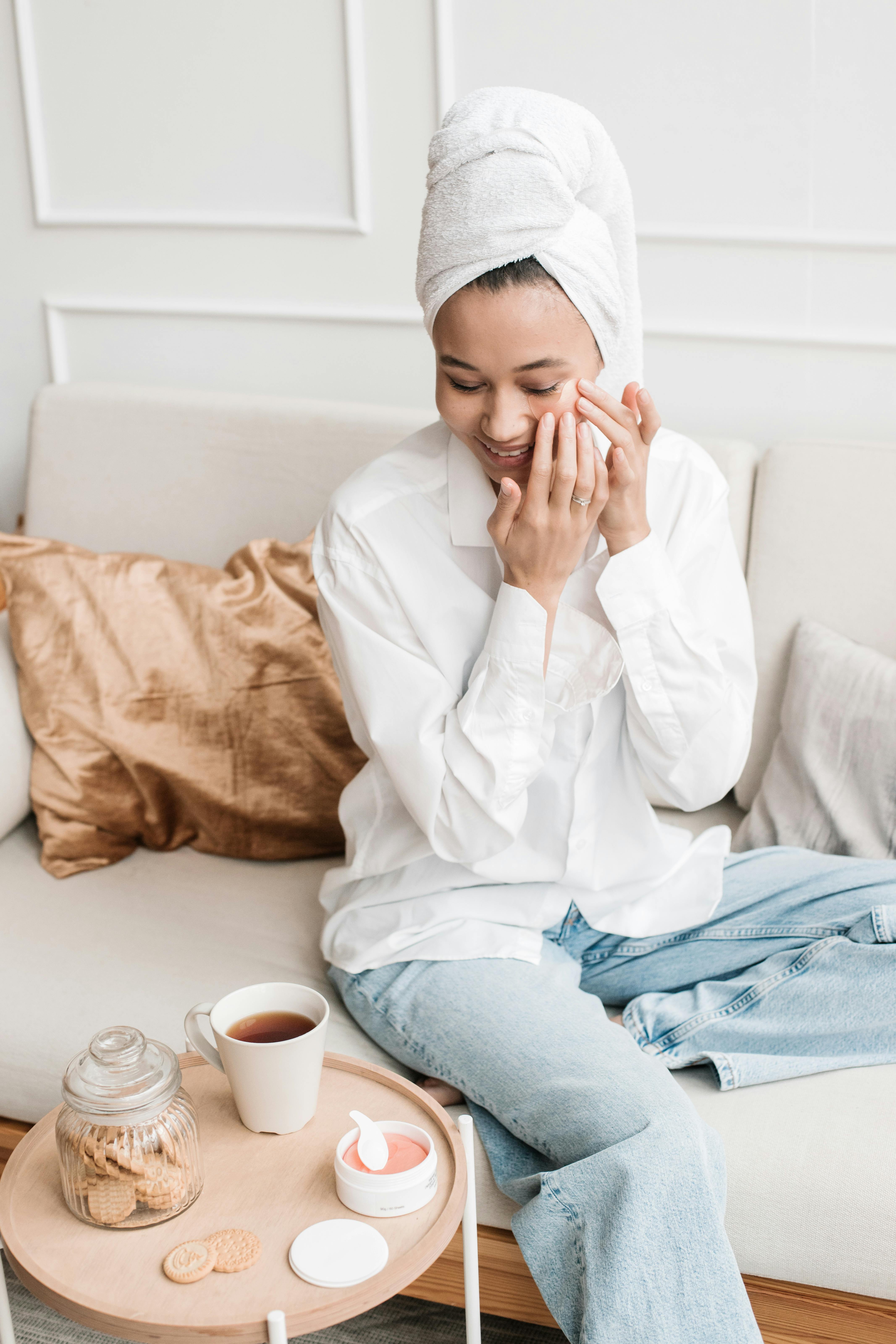 影视拍摄灯光与导演指导的画面